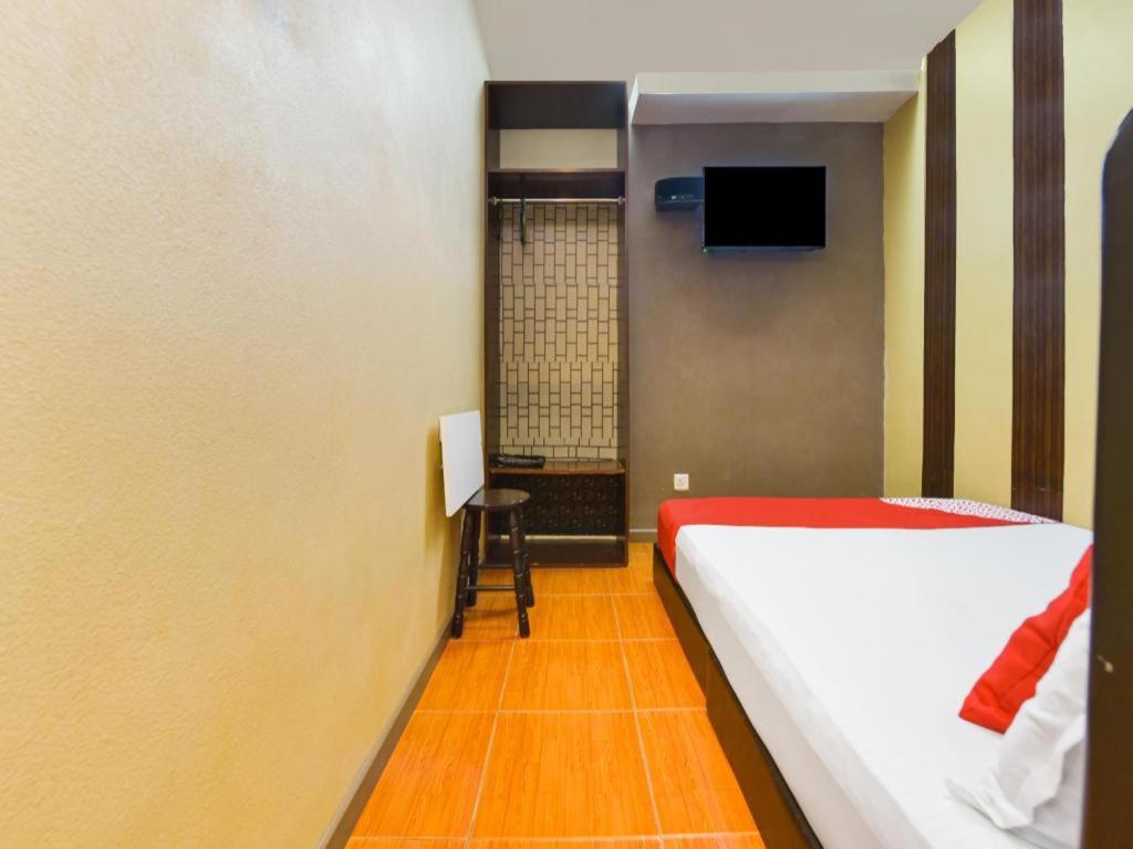 Oyo 44123 Hotel Al-Saif Kuala Kerai Extérieur photo